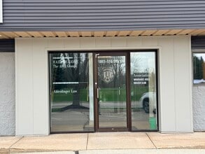 1001 Arboretum Dr, Waunakee, WI à louer Photo intérieure- Image 1 de 5