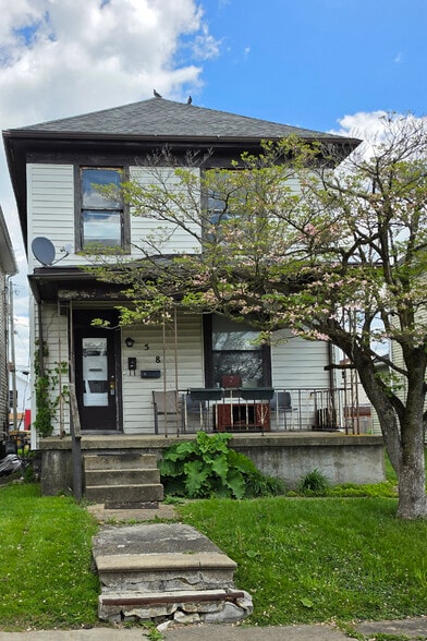 Lawson Portfolio portfolio of 2 properties for sale on LoopNet.ca - Building Photo - Image 2 of 11