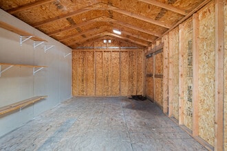 9386 S Redwood Rd, West Jordan, UT à vendre Photo intérieure- Image 2 de 3