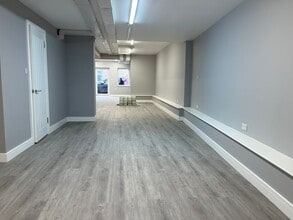 Dennington Mews, London for lease Interior Photo- Image 2 of 4