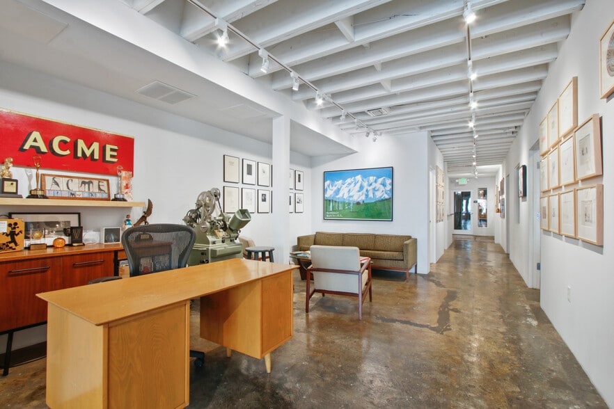 3347 Motor Ave, Los Angeles, CA for sale - Building Photo - Image 3 of 14