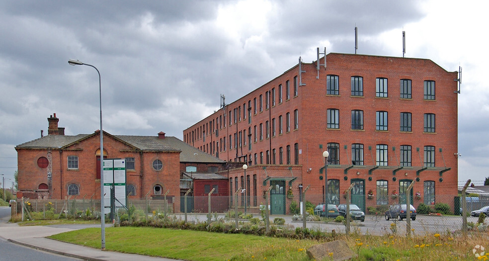 Albert St, Oldham à louer - Photo du b timent - Image 3 de 30