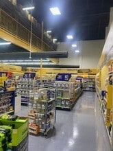 8904 Regents Park Dr, Tampa, FL à louer Photo intérieure- Image 1 de 8