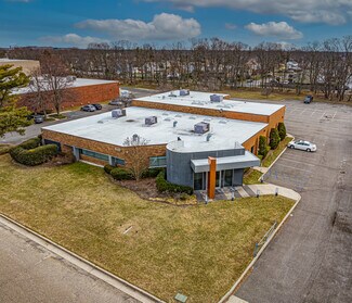 Plus de détails pour 8400 New Horizons Blvd, Amityville, NY - Bureau à vendre