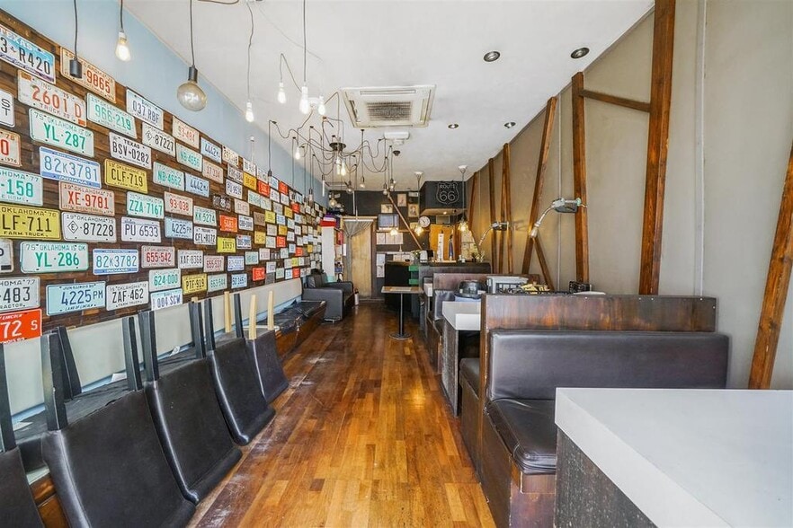 1030 Harrow Rd, Londres à vendre - Photo intérieure - Image 3 de 15