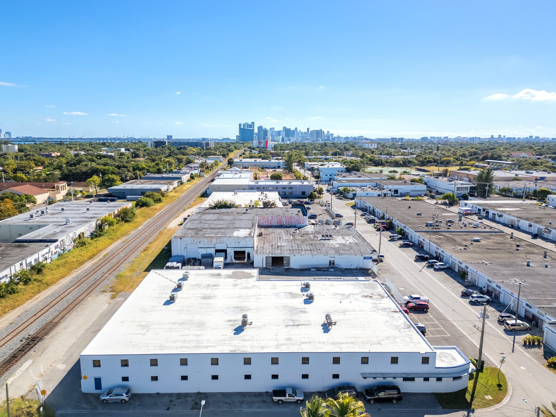 6899 NE 4th Ave, Miami, FL for lease Building Photo- Image 1 of 6
