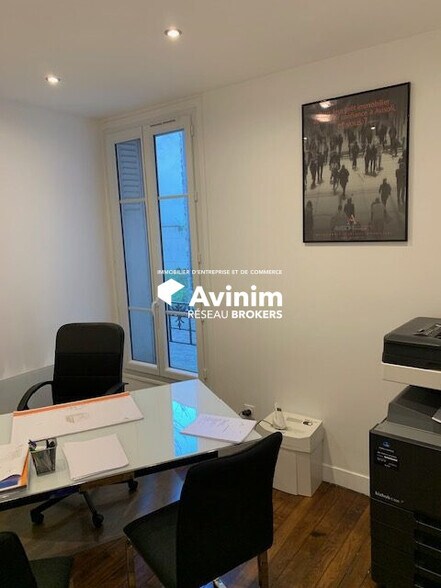 Office in Enghien-les-Bains for lease - Interior Photo - Image 2 of 6