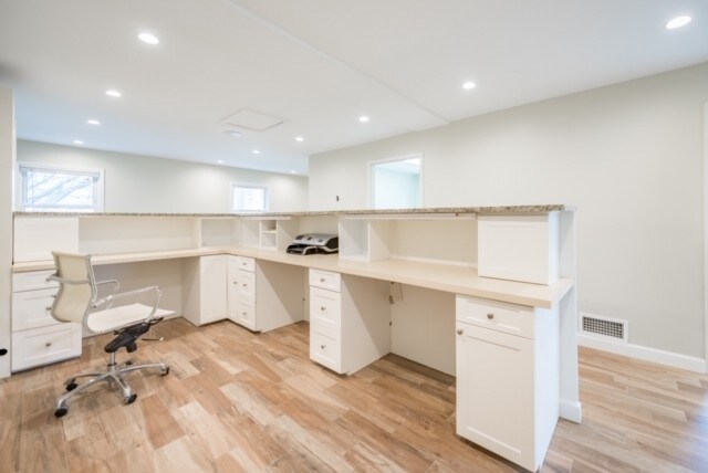 2276 S Merrick Ave, Merrick, NY à louer - Photo du bâtiment - Image 2 de 22