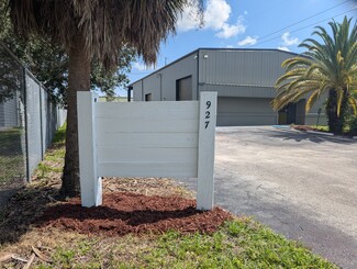 Plus de détails pour 927 NE 24th Ln, Cape Coral, FL - Industriel à vendre