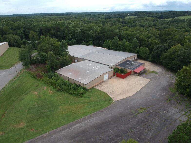 190 Cochrane Rd, Lincolnton, NC à louer - Photo du bâtiment - Image 3 de 12