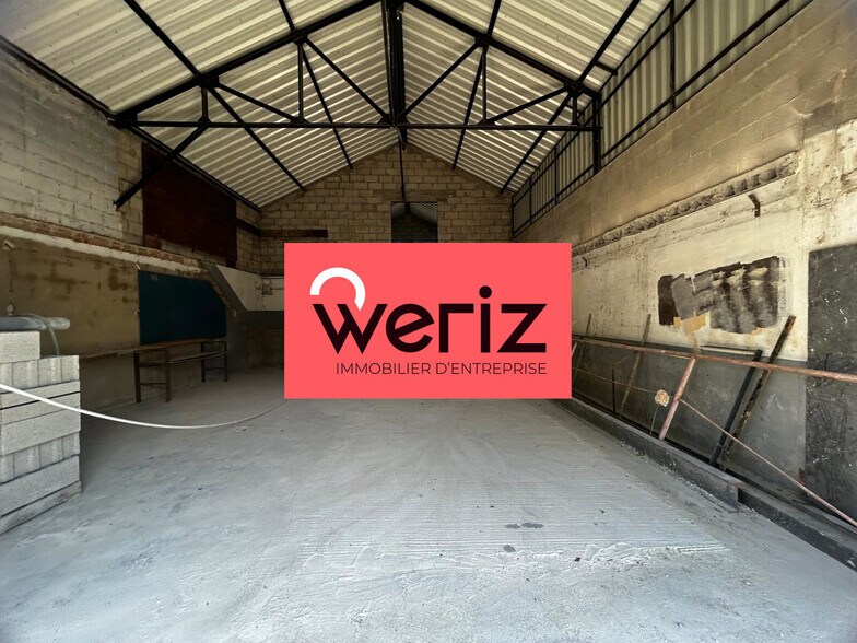 Flex in Châteauneuf-les-Martigues for lease - Interior Photo - Image 2 of 7