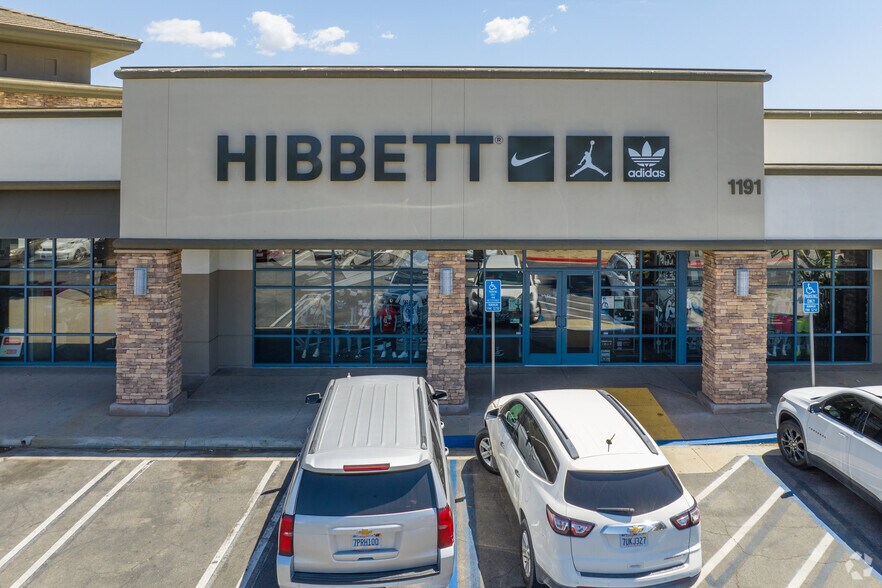 1171-1191 S Sanderson Ave, Hemet, CA à vendre - Photo du bâtiment - Image 3 de 8
