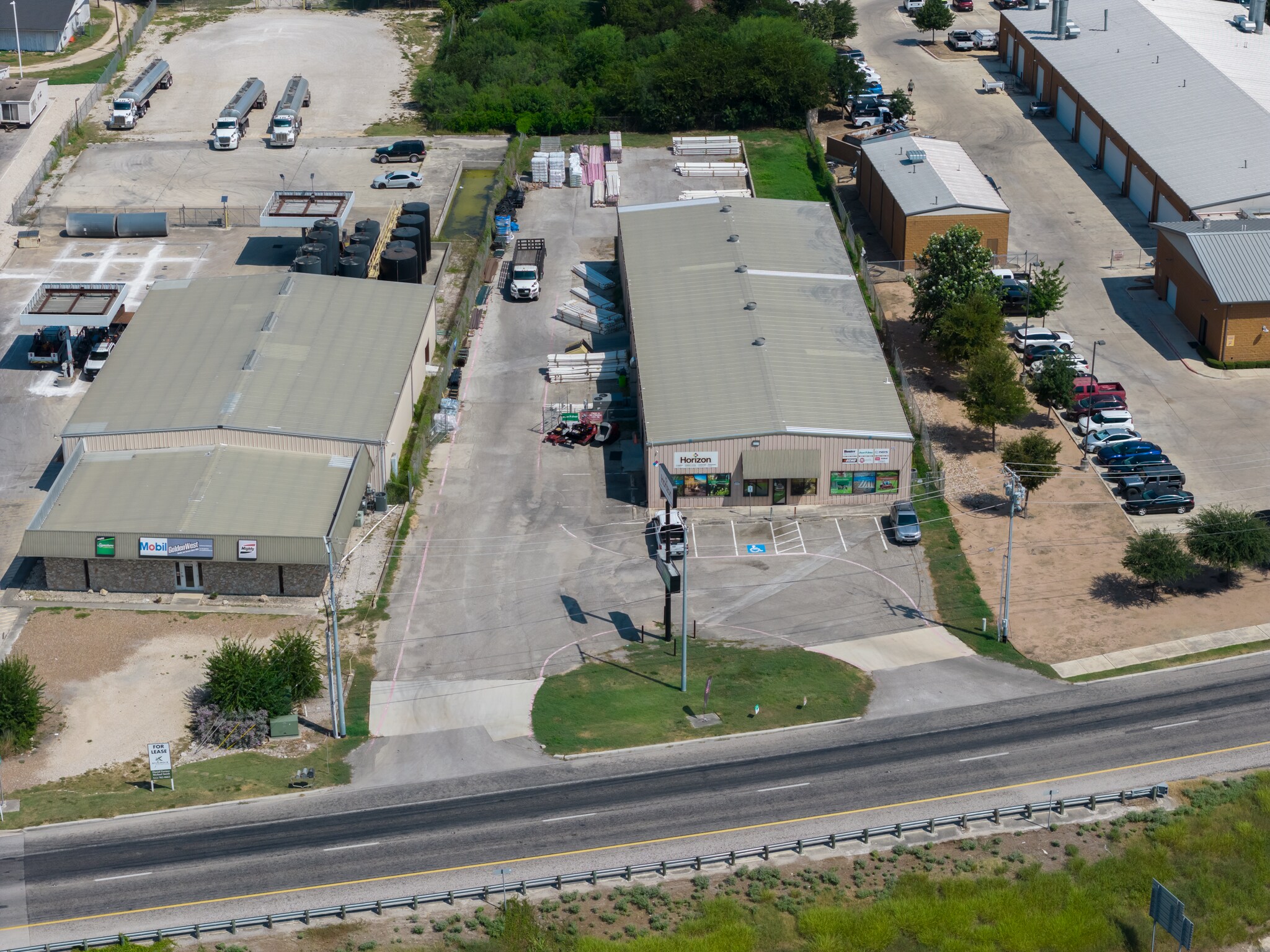 4312 I 35 N Frontage rd, New Braunfels, TX à louer Photo principale- Image 1 de 10