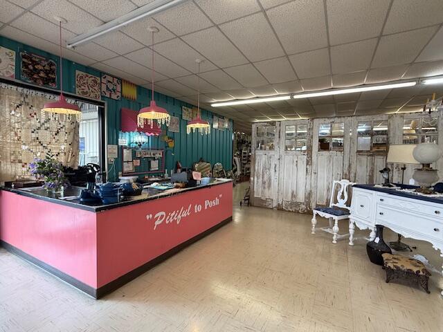 110 W Broadway St, Monett, MO à vendre - Photo intérieure - Image 3 de 6