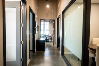 1610 SW Main St, Ankeny, IA for lease Interior Photo- Image 2 of 4