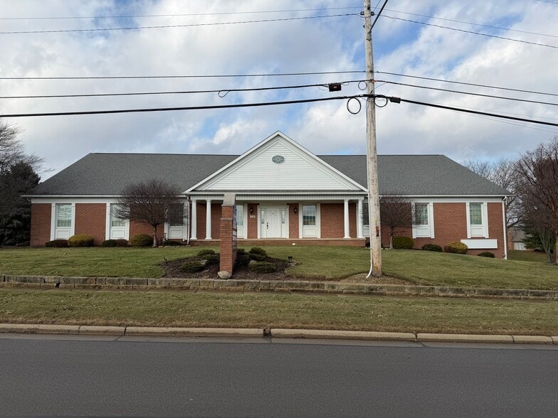 365 Riffel Rd, Wooster, OH for lease - Building Photo - Image 2 of 4