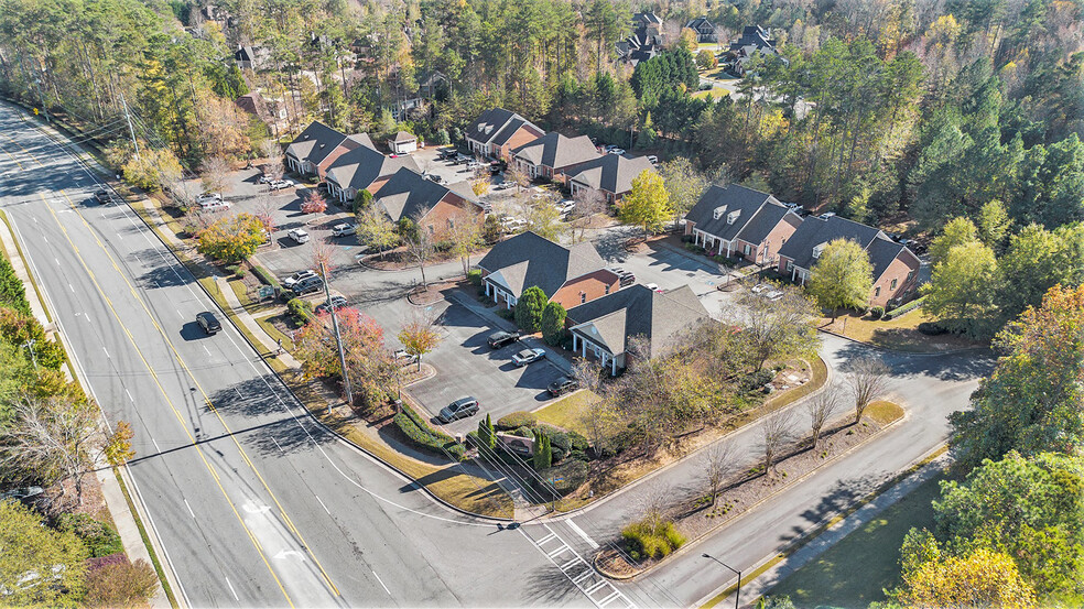 1690 Stone Village Ln, Kennesaw, GA for lease - Building Photo - Image 2 of 13