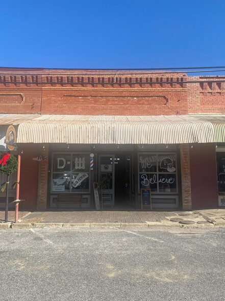 109 Main St, Gordon, TX for sale - Primary Photo - Image 1 of 1