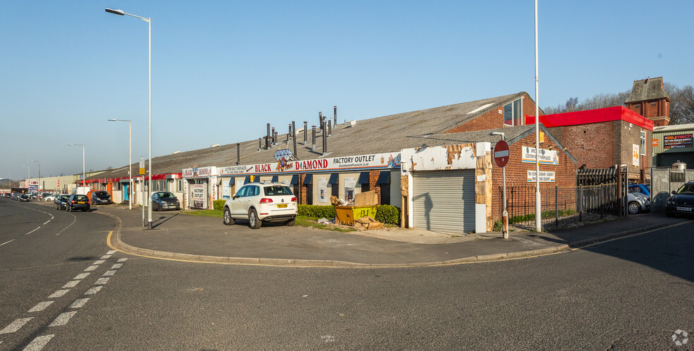 Clayton St, Wigan for lease - Building Photo - Image 2 of 3