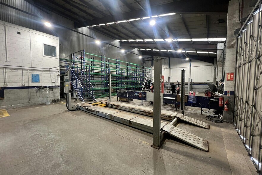 7 Strode Rd, Plymouth à vendre - Photo intérieure - Image 2 de 5