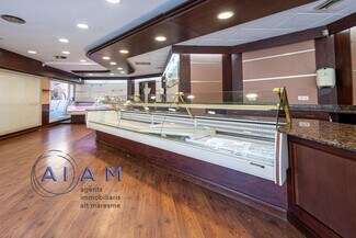 Plus de détails pour Multi-résidentiel à vendre