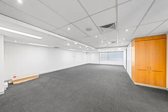 4 Park Road, Milton for lease Interior Photo- Image 2 of 2