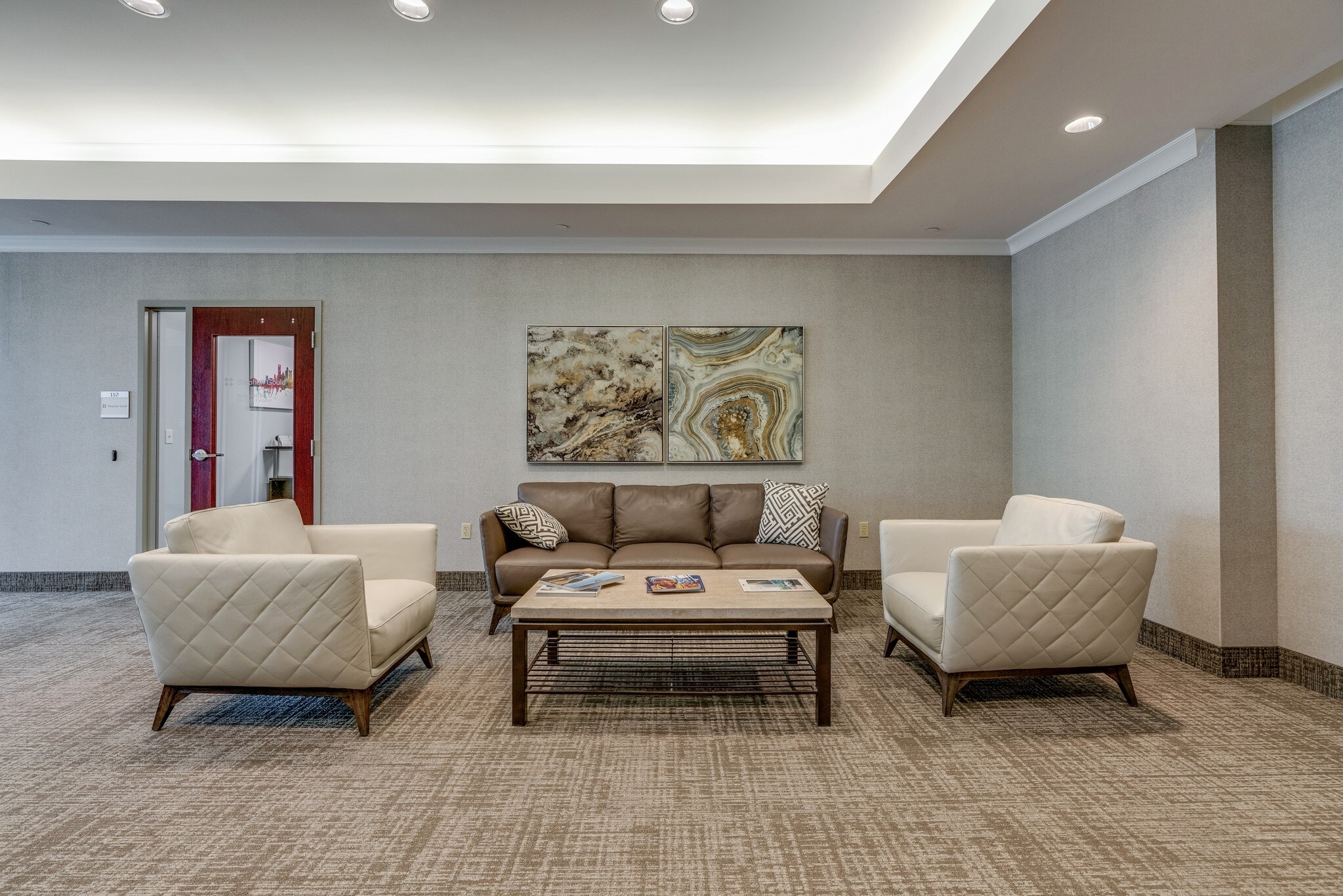 8000 Brooktree Rd, Wexford, PA à louer Hall d’entrée- Image 1 de 24