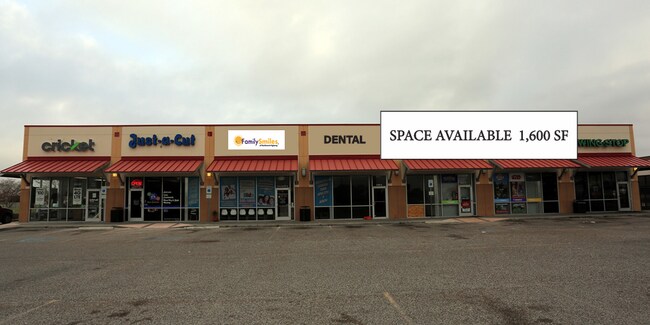 More details for 1420 E General Cavazos Blvd, Kingsville, TX - Retail for Lease