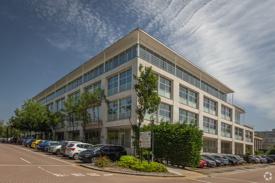 450-500 Silbury Blvd, Milton Keynes à louer - Photo du bâtiment - Image 1 de 7