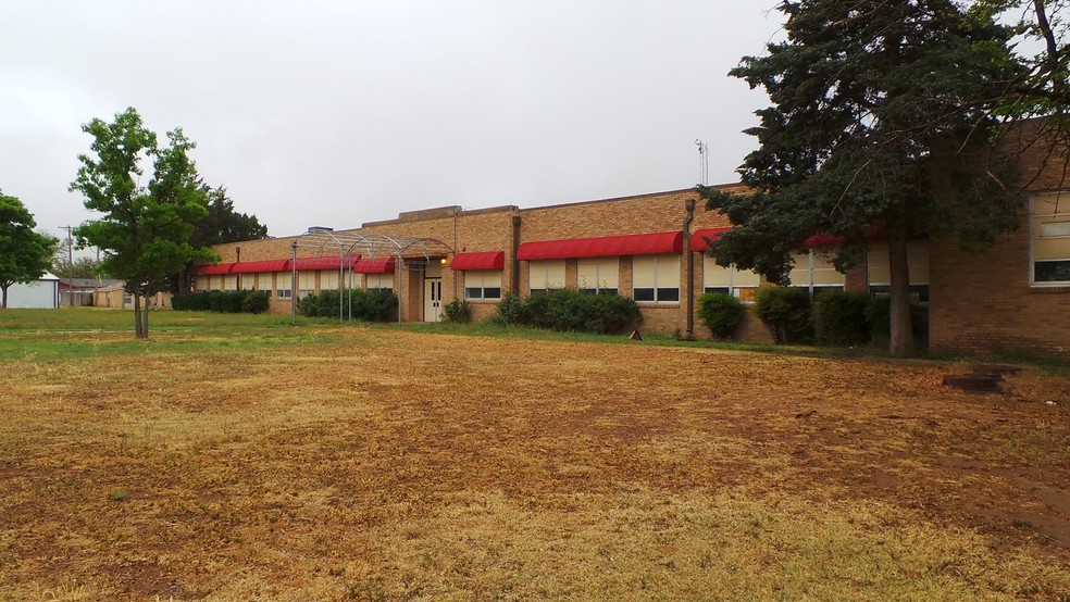 500 West Ave, Levelland, TX for sale - Primary Photo - Image 1 of 1