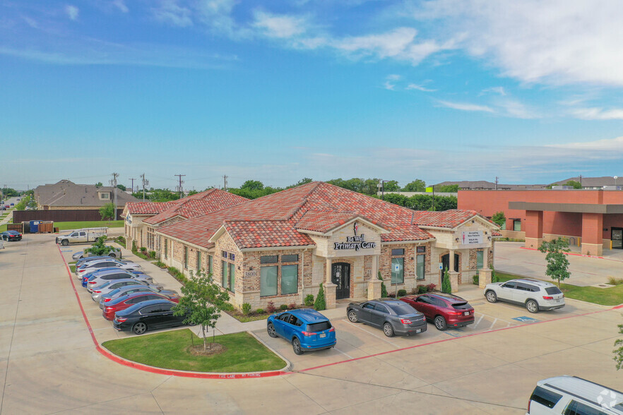 3400 N Tarrant Pkwy, Fort Worth, TX for lease - Building Photo - Image 1 of 4