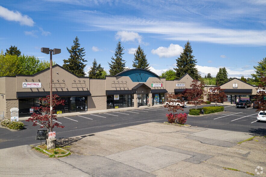 3445 Wheaton Way, Bremerton, WA à louer - Photo du bâtiment - Image 2 de 3