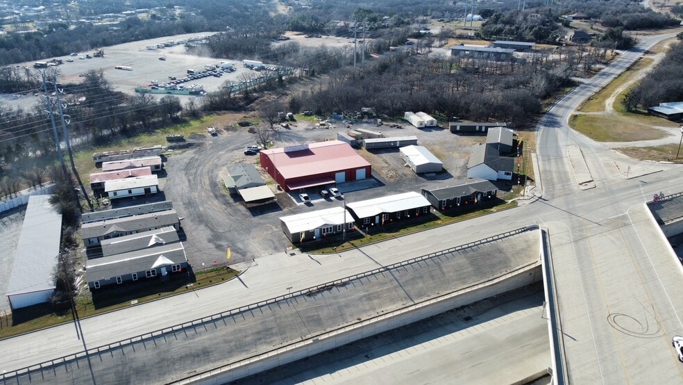12125 Jacksboro Hwy, Fort Worth, TX for lease - Building Photo - Image 3 of 12