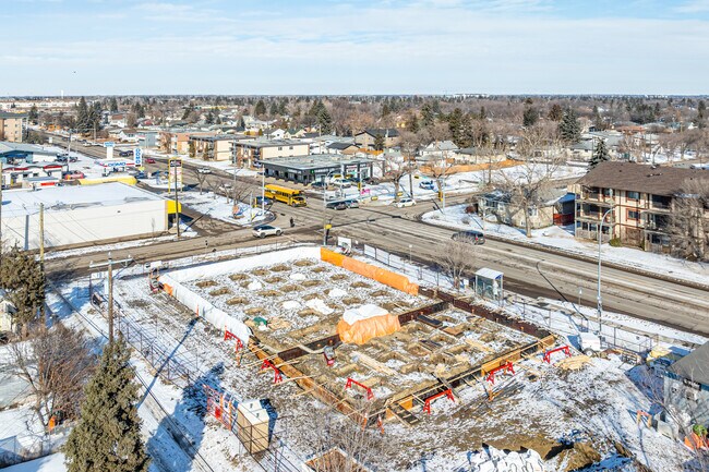 Plus de détails pour 12850 127 St NW, Edmonton, AB - Médical à louer