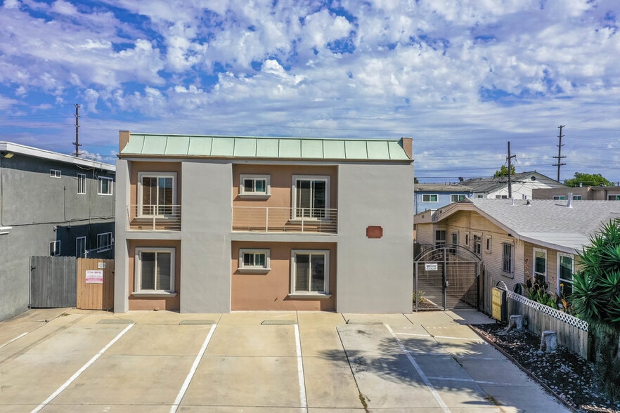 4629 Bancroft St, San Diego, CA for sale - Building Photo - Image 3 of 16
