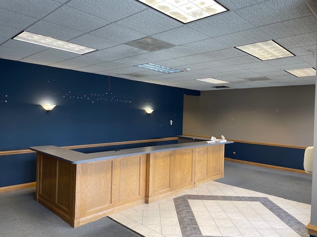 1906 Holian Dr, Spring Grove, IL for lease Interior Photo- Image 1 of 6