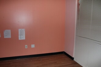 5300 N State St, Jackson, MS à louer Photo intérieure- Image 2 de 4