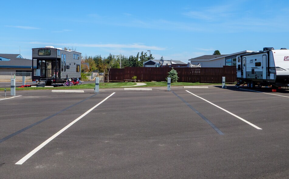 261131 US-101 Hwy, Sequim, WA à vendre - Photo du bâtiment - Image 3 de 8