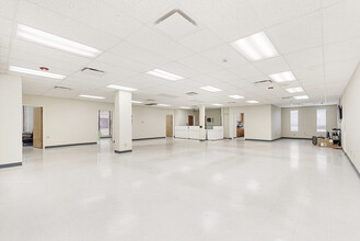 5241-5249 Touhy Ave, Skokie, IL for lease Interior Photo- Image 1 of 9