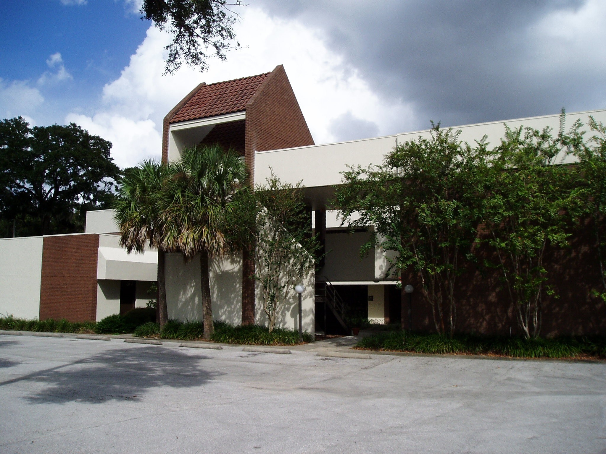 377 Maitland Ave, Altamonte Springs, FL à louer Photo du bâtiment- Image 1 de 5