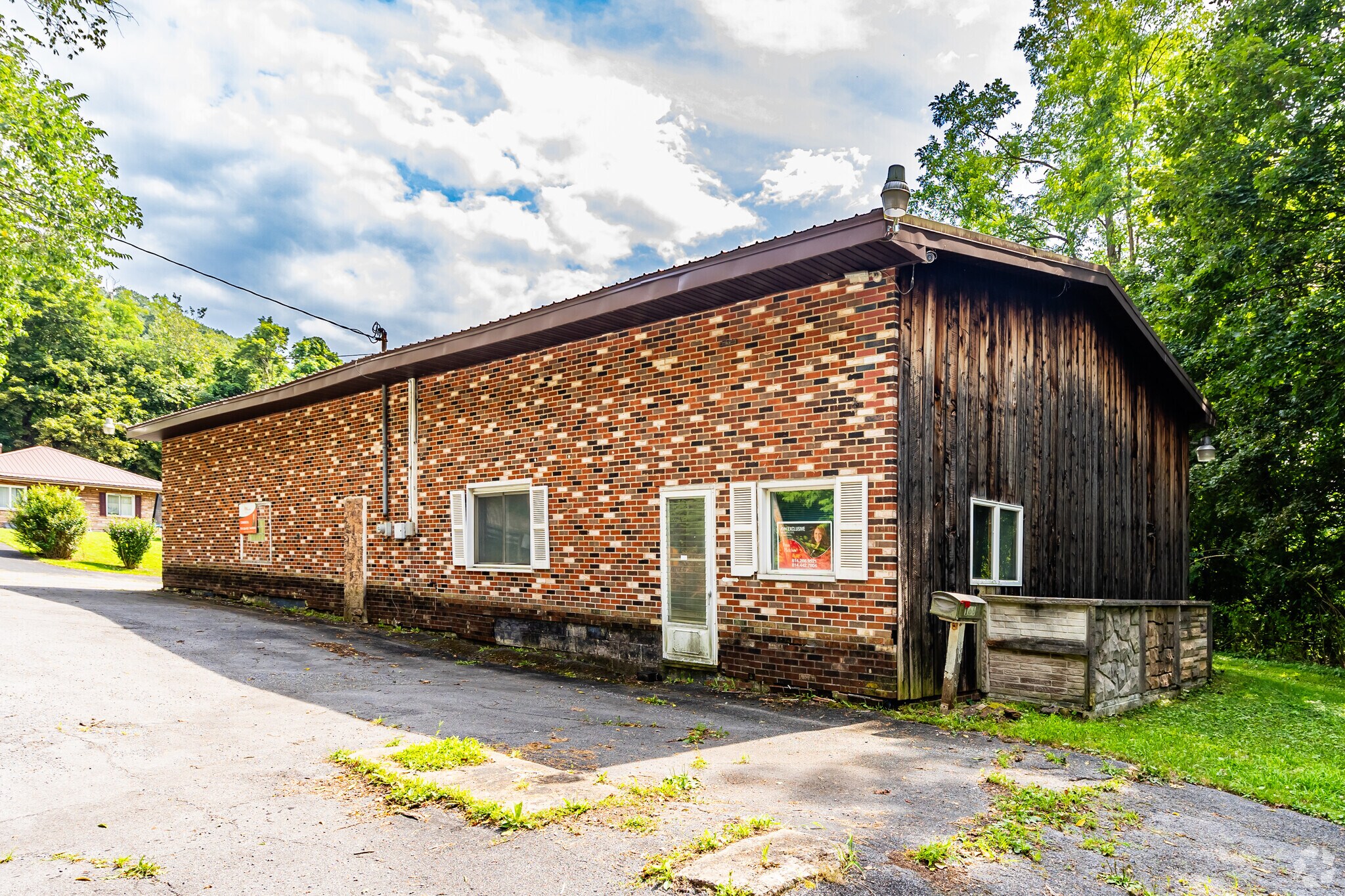 166 Highland Park Rd, Johnstown, PA for sale Primary Photo- Image 1 of 6
