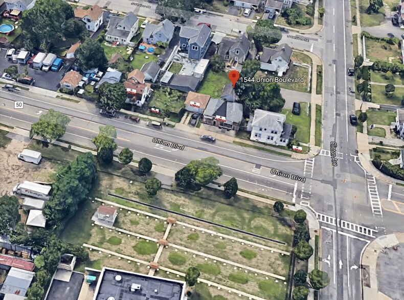 1544-1556 Union Blvd, Bay Shore, NY à louer - Photo du bâtiment - Image 2 de 6