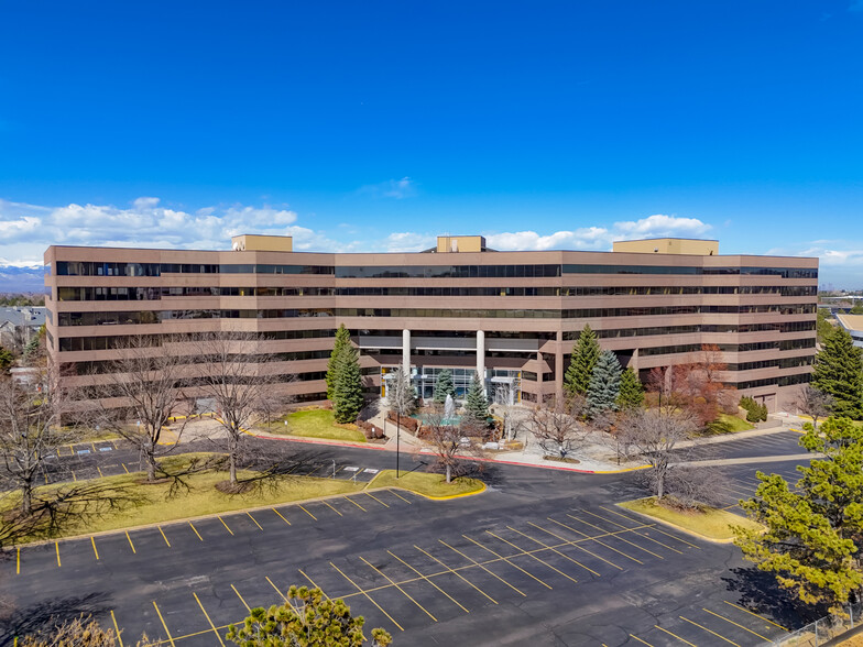 6300 S Syracuse Way, Centennial, CO à louer - Photo du bâtiment - Image 1 de 32