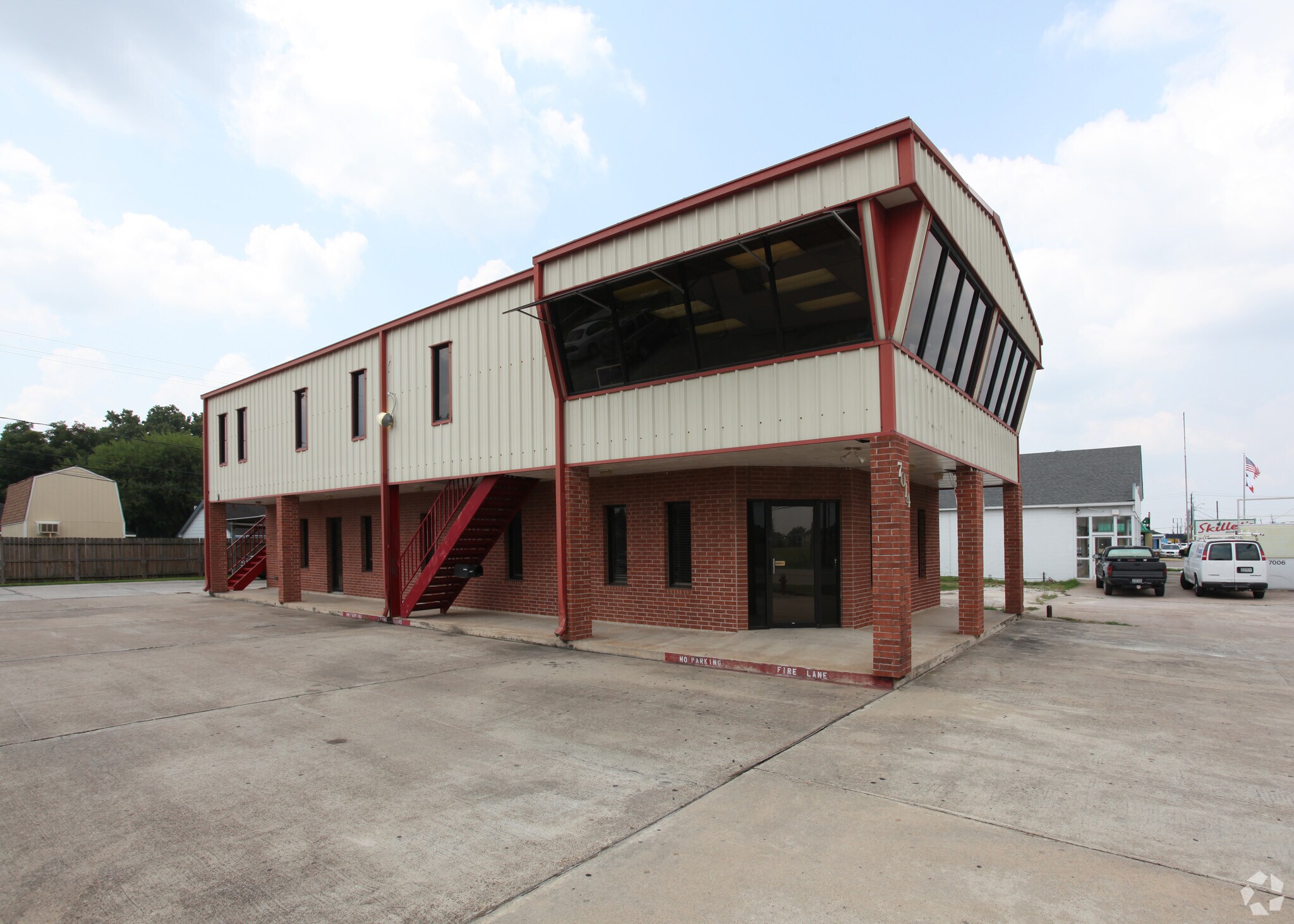 7014 Spencer Hwy, Houston, TX à louer Photo du bâtiment- Image 1 de 9
