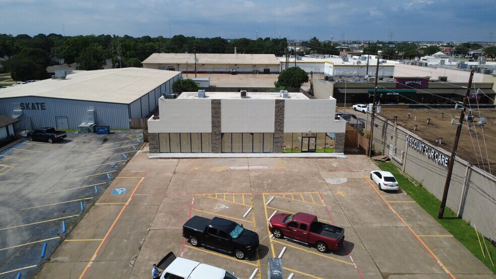 21950 Kingsland Blvd, Katy, TX à louer - Photo du bâtiment - Image 3 de 17