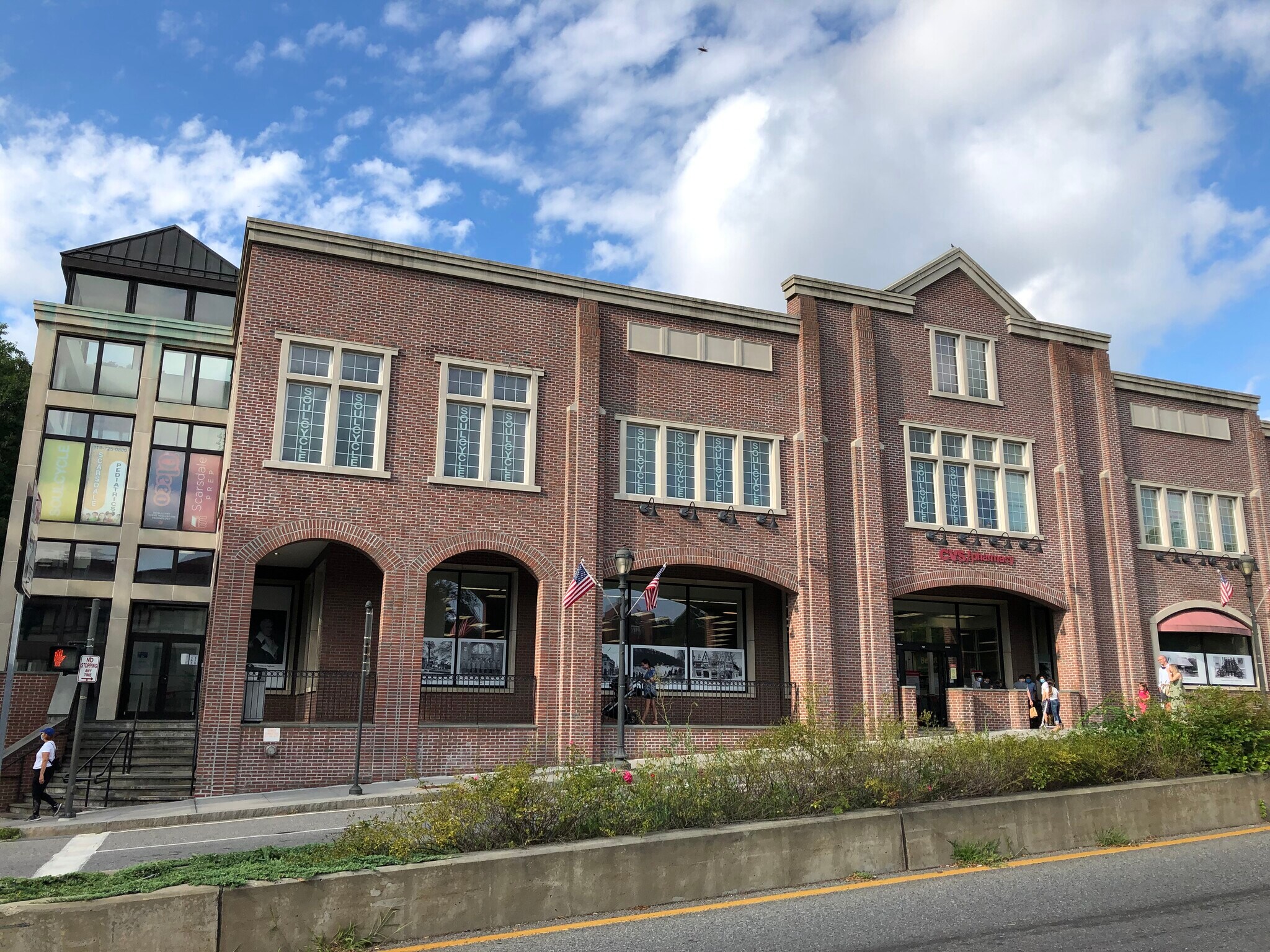 7 Popham Rd, Scarsdale, NY à louer Photo du bâtiment- Image 1 de 11