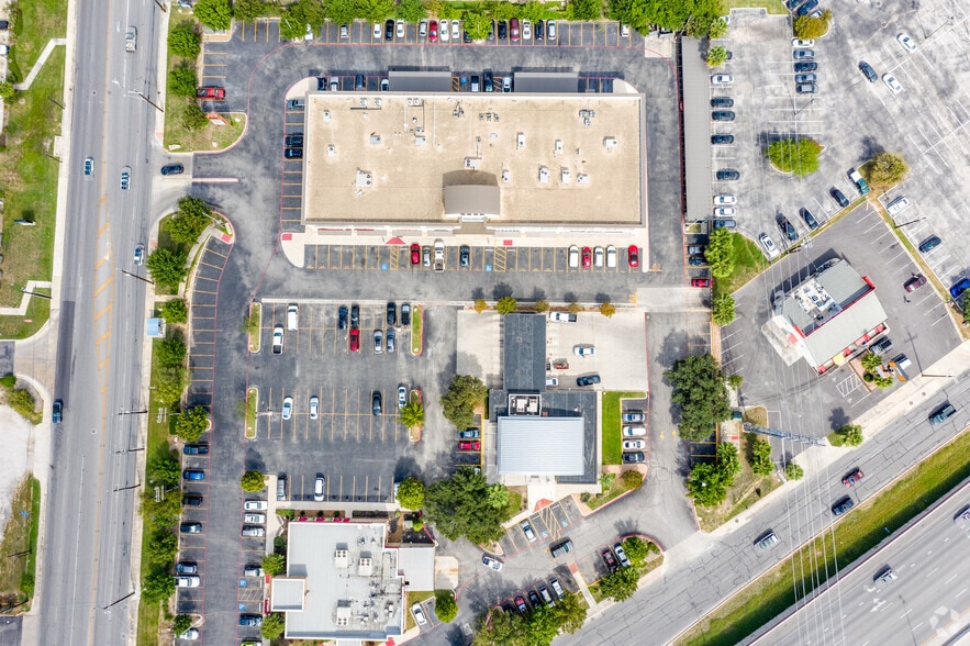 8522 Broadway, San Antonio, TX for lease - Aerial - Image 3 of 27
