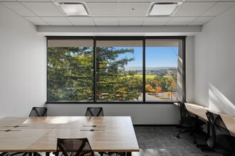 1881 Page Mill Rd, Palo Alto, CA à louer Photo intérieure- Image 2 de 9