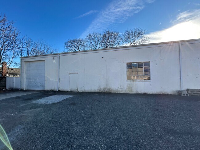 More details for 151 Babylon Tpke, Roosevelt, NY - Industrial for Lease