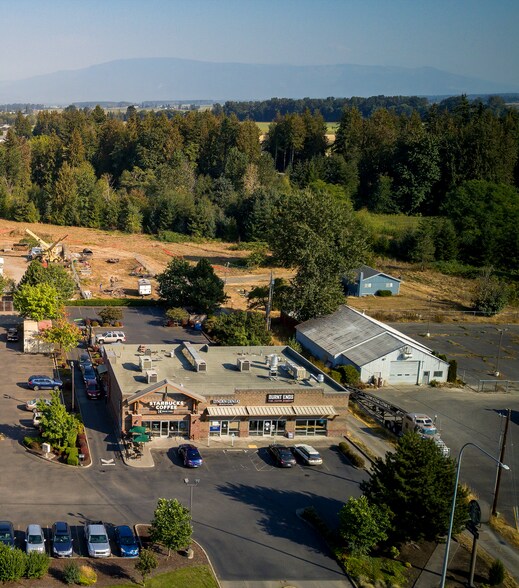8082 Guide Meridian, Lynden, WA à vendre - Photo du bâtiment - Image 2 de 16